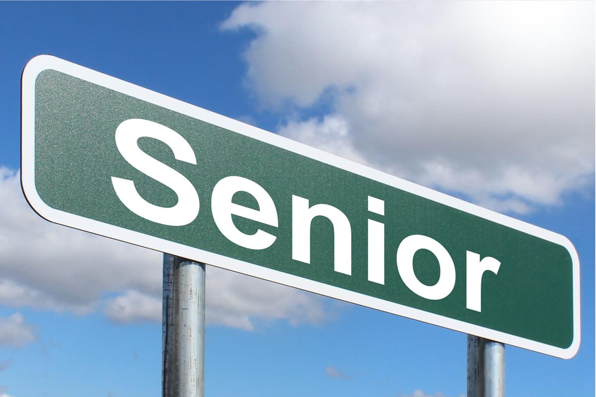 Bilde av skilt med teksten senior